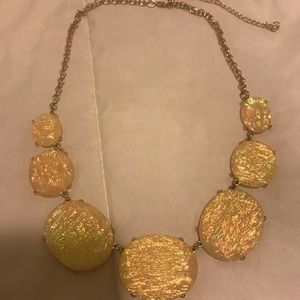 Collar color tornasol